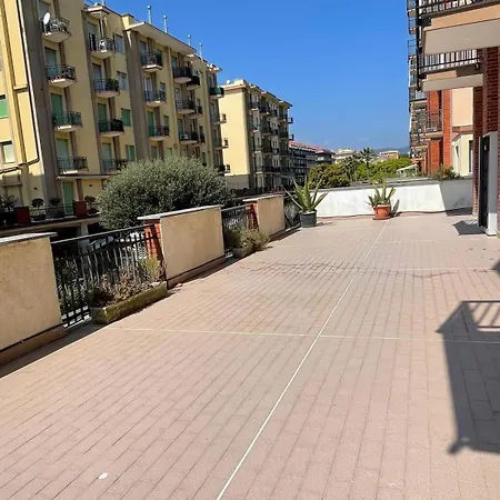 Con Terrazzo Vista Mare Апартаменты