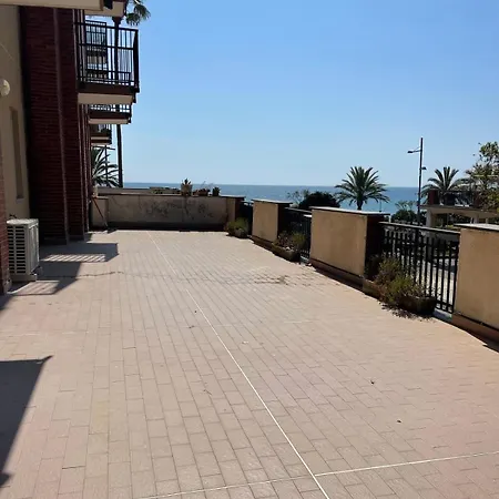 Con Terrazzo Vista Mare Daire