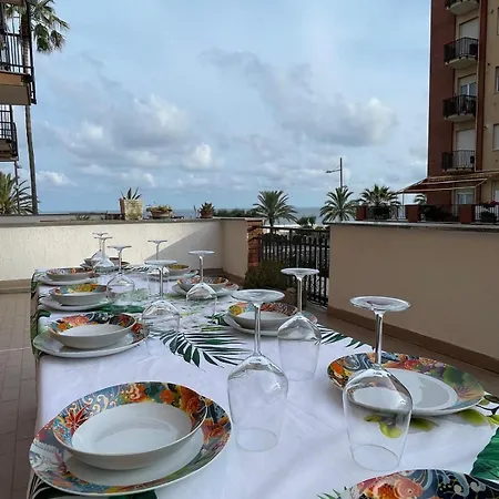 Apartament Con Terrazzo Vista Mare